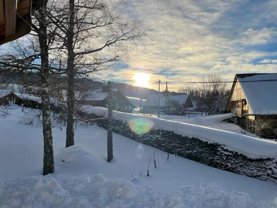 Les Gras Nuit Insolite - La Cabane Du Haut-Doubs מראה חיצוני תמונה